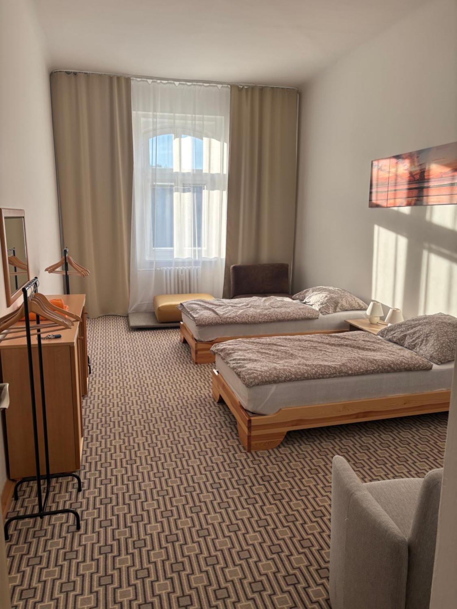 City Centre Apartment Demio Karlsbad Exteriör bild
